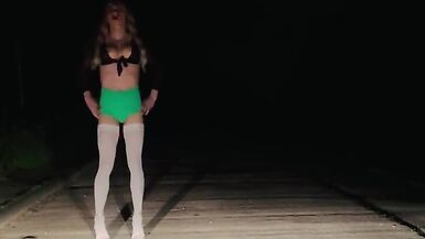 Sunnybunny flashing skinny body outdoor - 3 image