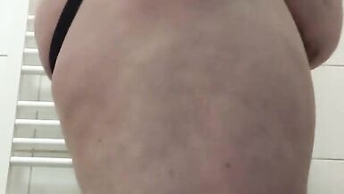 Fat Sissy shows cage and plugs herself - 2 image