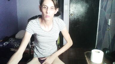 while I remove my makeup I masturbate - 10 image