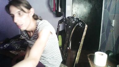 while I remove my makeup I masturbate - 7 image