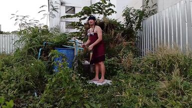 FN037 I shower flirt with men I enjoy sex