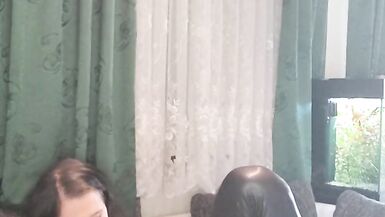 Shemale Do IT yourself - 10 image