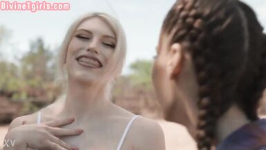 Transgender beauty fucks MILF female in wet pussy hole - 7 image