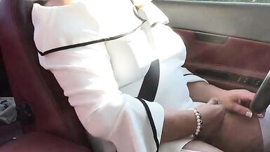 Amateur crossdresser Kellycd2022 sexy milf enjoying an afternoon drive in stockings and heels masturbating and cumshot