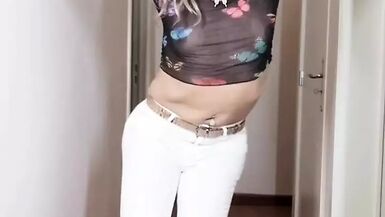 TS Camelia dancing and teasing - 1 image