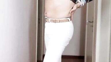 TS Camelia dancing and teasing - 4 image