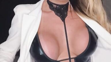 Which of these clothes would you me for? - 3 image