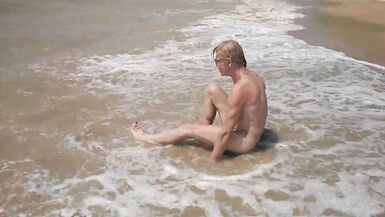 Swimming, splashing and posing naked in the sea... - 12 image