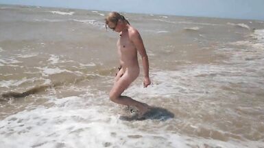 Swimming, splashing and posing naked in the sea... - 3 image