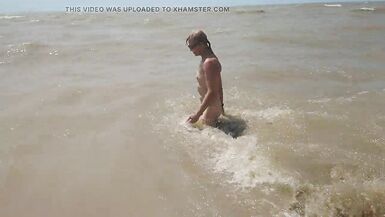 Swimming, splashing and posing naked in the sea... - 9 image