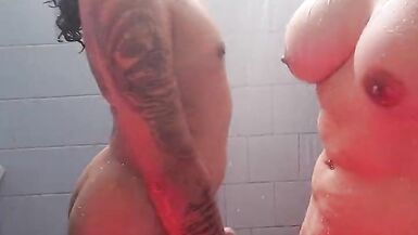 sex of two trans in the bath - 3 image