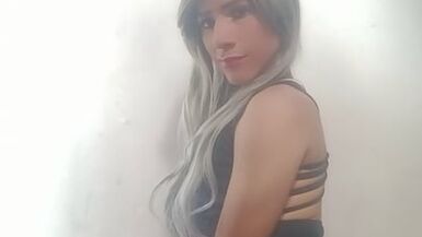 Mis senos crecen rapido y gracias alas hormonas asi - 1 image