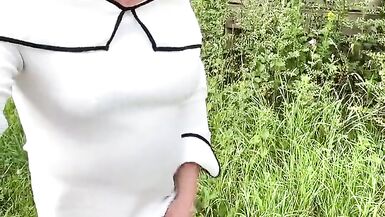 Amateur crossdresser Kellycd2022 sexy milf masturbating her sissy gurl cock in stockings and heels in her car on the chase - 15 image