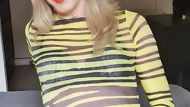 Manchester TS, Sasha Paige jerks her tranny cock - 12 image