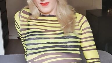 Manchester TS, Sasha Paige jerks her tranny cock - 2 image