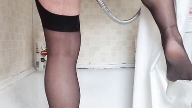 Shower in the lingerie - 6 image