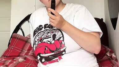 Trans boy Alexander gets really horny - 1 image