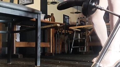 Joslynn Takes Solo Anal On Chair - 10 image