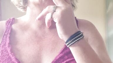 Smoking two cigarettes at once - 11 image