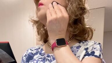 Matured cross dresser wearing a blonde wig and masturbated in a rest room - 1 image