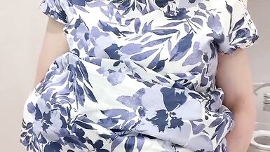 Matured cross dresser wearing a blonde wig and masturbated in a rest room - 6 image