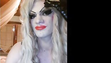 Blonde tranny girl - fucking herself - 8 image