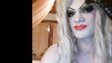 Blonde tranny girl - fucking herself - 9 image