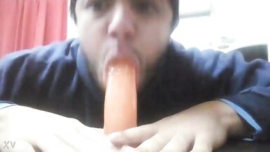 Saboreando y con hambre de verga 16