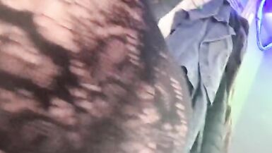 Erika at home in London - 5 image