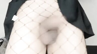 Hard-cock femboy doing pyrocopter - 2 image