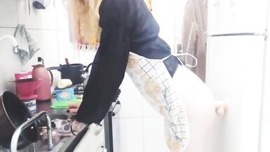 Sissy Aniya - Shemale Housewife Fucking the Dildo While Washing Dishes - 4 image