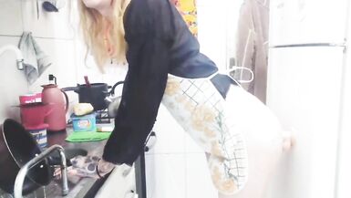 Sissy Aniya - Shemale Housewife Fucking the Dildo While Washing Dishes - 5 image