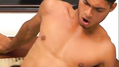 Tranny creamed after fucking boy in the ass and getting the favour returned - 8 image