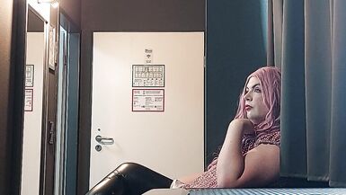 Crossdresser juvia jolie waiting for her daddy in a hotel - 10 image