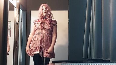 Crossdresser juvia jolie waiting for her daddy in a hotel - 2 image