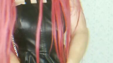 I'm in a leather dress - 14 image