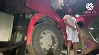 TRUCK DRIVER SAW THE WHORE SHOWING IN LINGERIE ON THE SIDE OF THE TRUCK, HE COULDN'T STAND IT AND FUCKED HER KITCHEN WITHOUT A CONDOM AT THE GAS STATION - 6 image