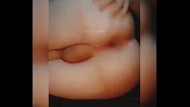 Ruivinha mostrando o cuzinho - 1 image