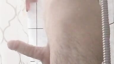 Skinny bitch showering w. cum - 6 image