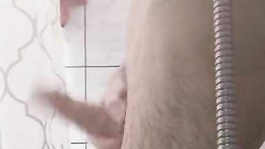 Skinny bitch showering w. cum - 7 image