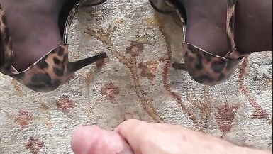 My stepmom's Mini skirt - 5 image