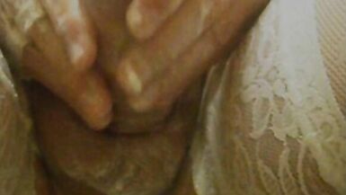 wet and slippery game - 12 image