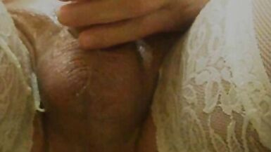 wet and slippery game - 5 image