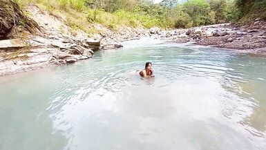 TS Angelique - Hard cum in a tropical river - 6 image