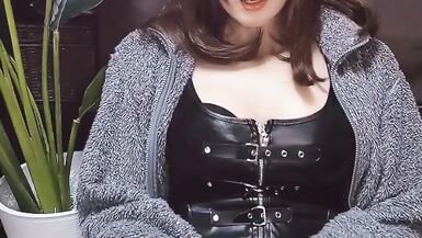 Individual shoot Video of a cute man with a cute cat ear - 10 image