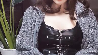 Individual shoot Video of a cute man with a cute cat ear - 4 image