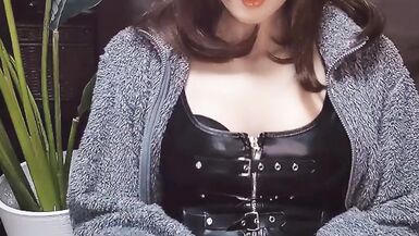 Individual shoot Video of a cute man with a cute cat ear - 5 image