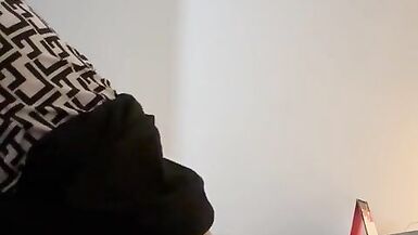 Hijabi trans in skirt rides a dildo - 4 image