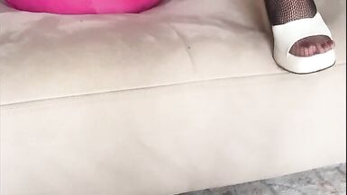 My Uncle's Wife is Stockings And No Panty - 2 image