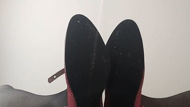 Pussy-plugged trans college girl precums from clit - 10 image